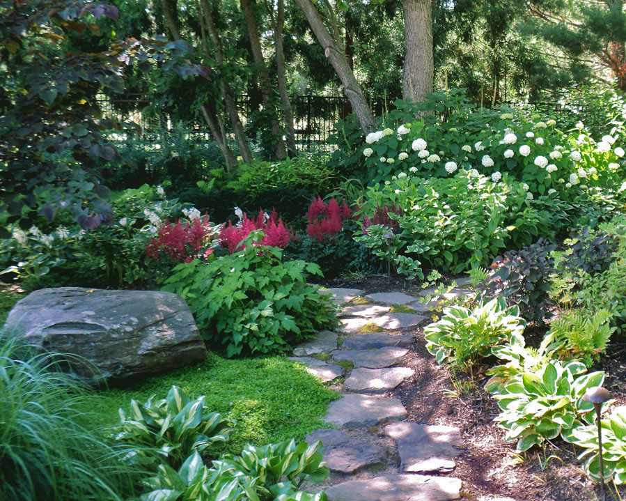 mulch service in Leawood, Lenexa, Overland Park, Kansas City